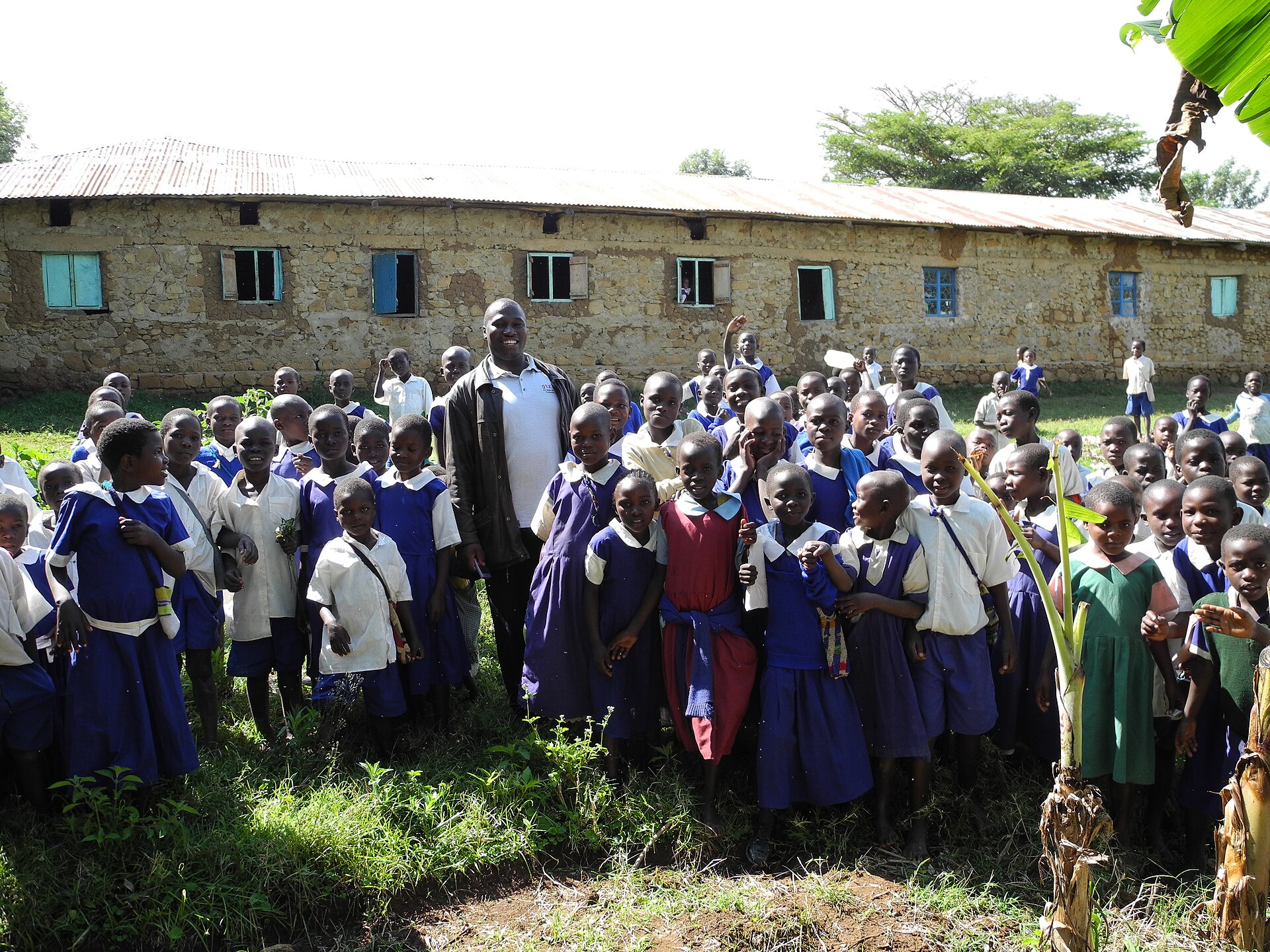 Des élèves de l'école primaire de Kakichuma en 2011. Photo d'archives : SuSanA Secretariat / Wikimedia Commons (CC BY 2.0)
