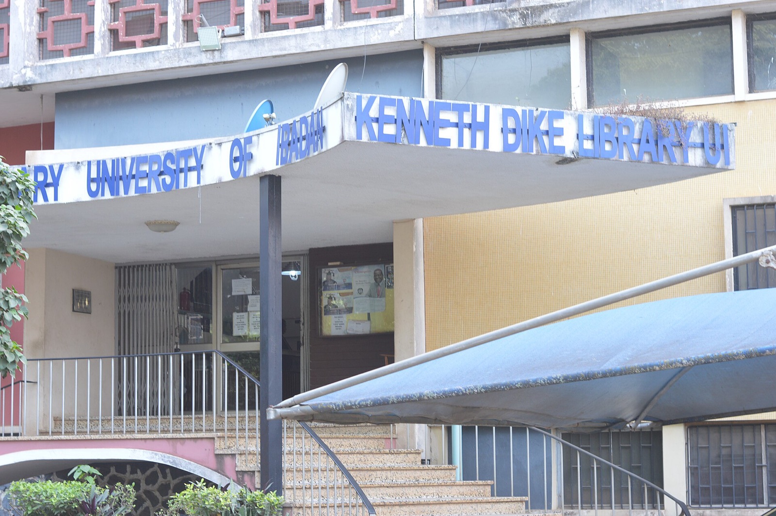 The Kenneth Dike Library at the University of Ibadan. The graduation was held on the campus.